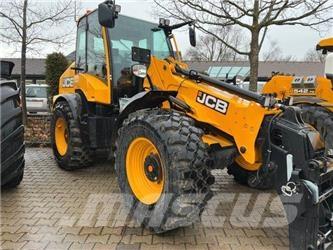 JCB TM 320 Rataslaadurid