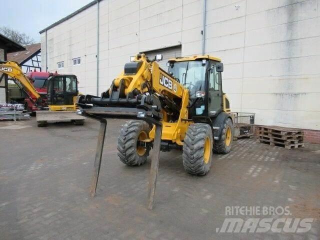 JCB TM220 Agri Frontaallaadurid ja ekskavaatorid