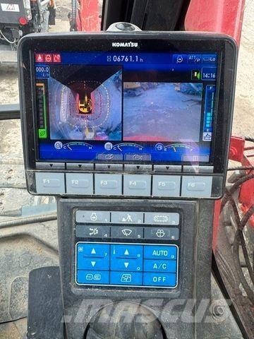 Komatsu 138US-11 Roomikekskavaatorid