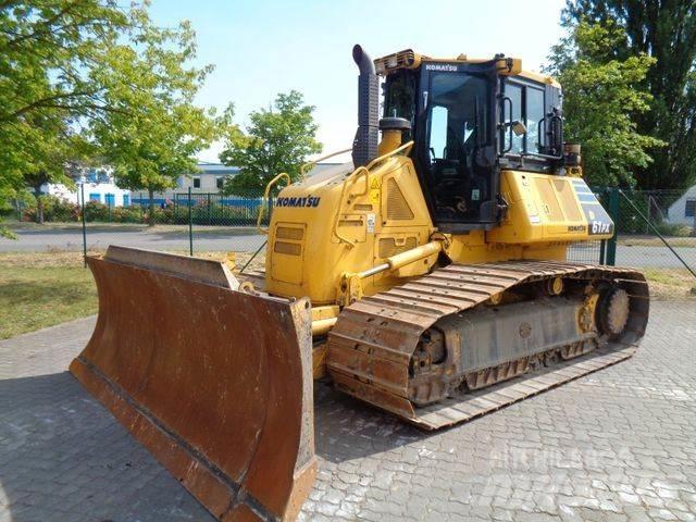 Komatsu D61 PX-24 Buldooserid