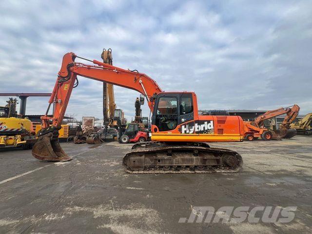 Komatsu HB 215 LC-1 Roomikekskavaatorid