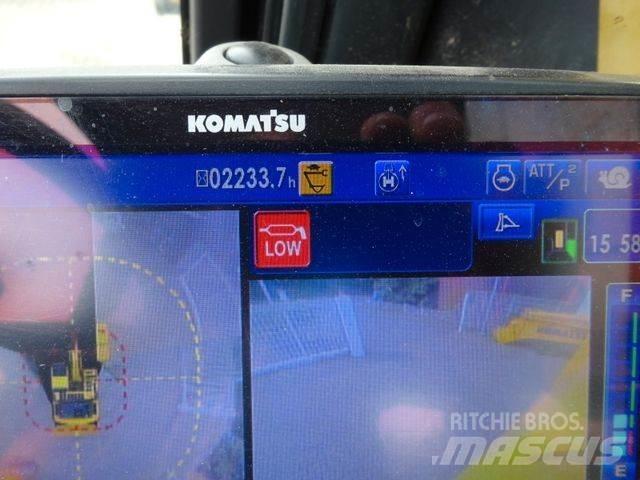 Komatsu PW180-11 Ratasekskavaatorid