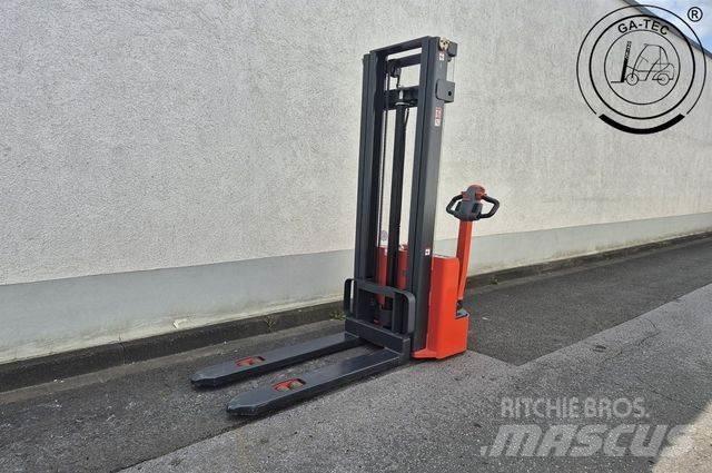 Linde ML 10 Kõrged komplekteerimistõstukid