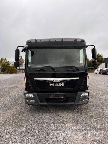 MAN 8.220 Madelkaubikud