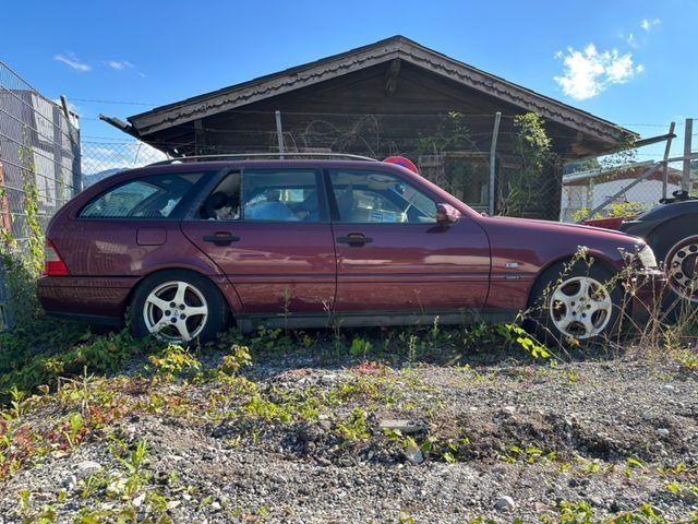 Mercedes-Benz 200 Sõiduautod