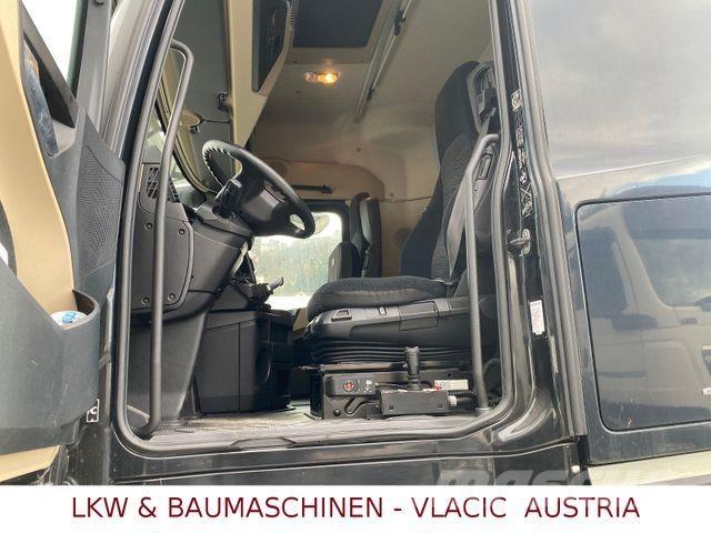 Mercedes-Benz 2563 Konksliftveokid