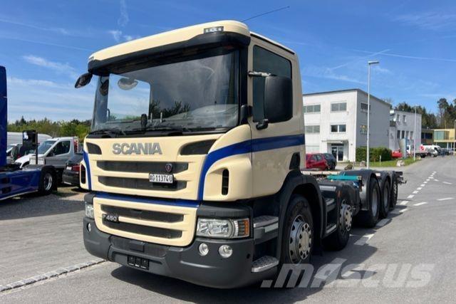 Scania P450 10x4 Raamautod
