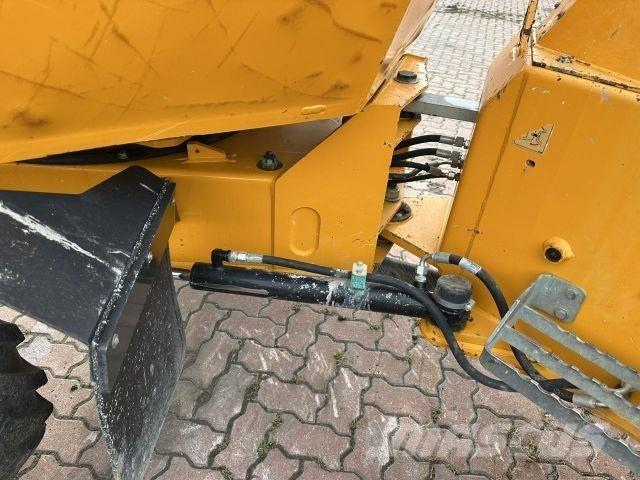 Thwaites MACH443 Muu