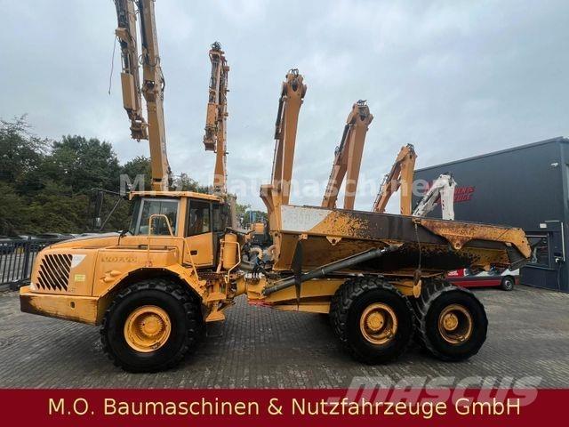 Volvo A30D / Dumper / Liigendraamiga pinnaseveokid