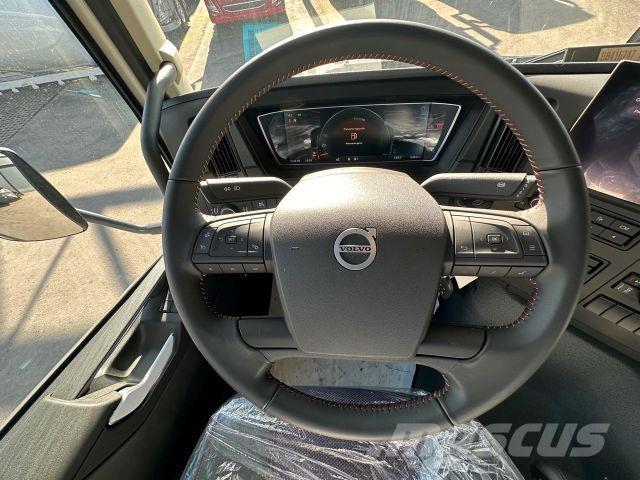 Volvo FMX 500 8x4 Raamautod