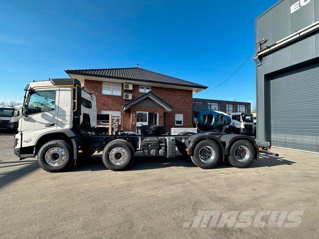 Volvo FMX 500 8x4 Raamautod