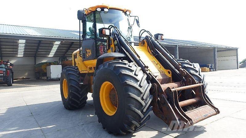 JCB 426 Rataslaadurid
