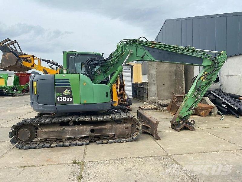Komatsu PC138-8 Roomikekskavaatorid