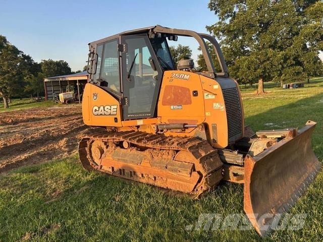 Case IH 750M Dozer Buldooserid