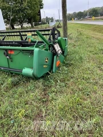 John Deere 925F Muu