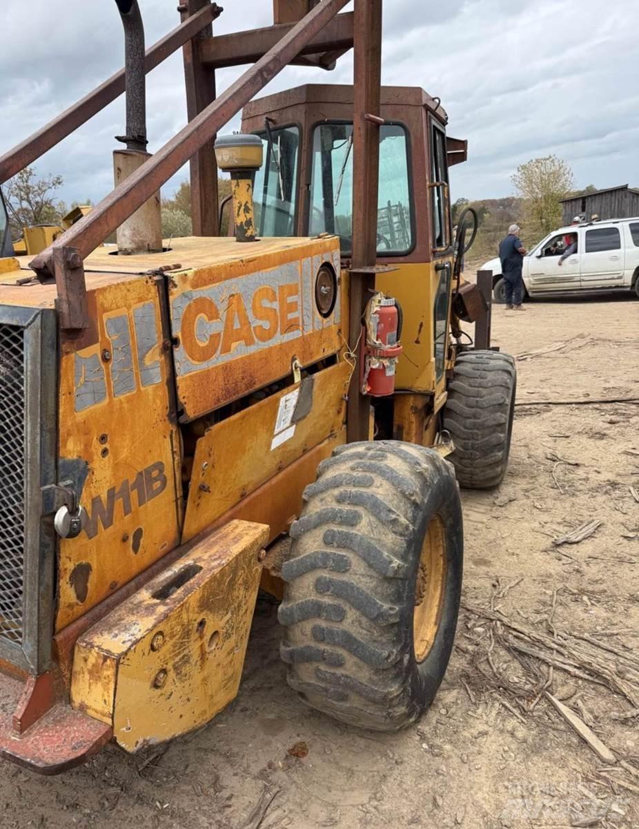CASE W11 Rataslaadurid