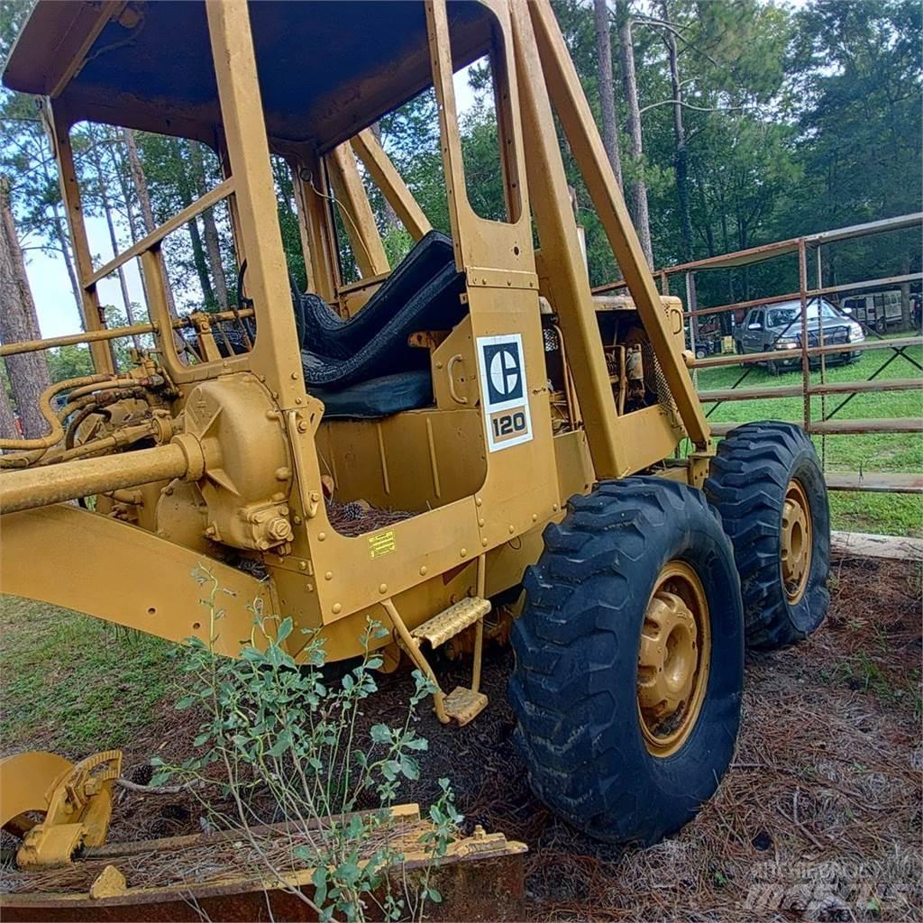 CAT 120 Greiderid