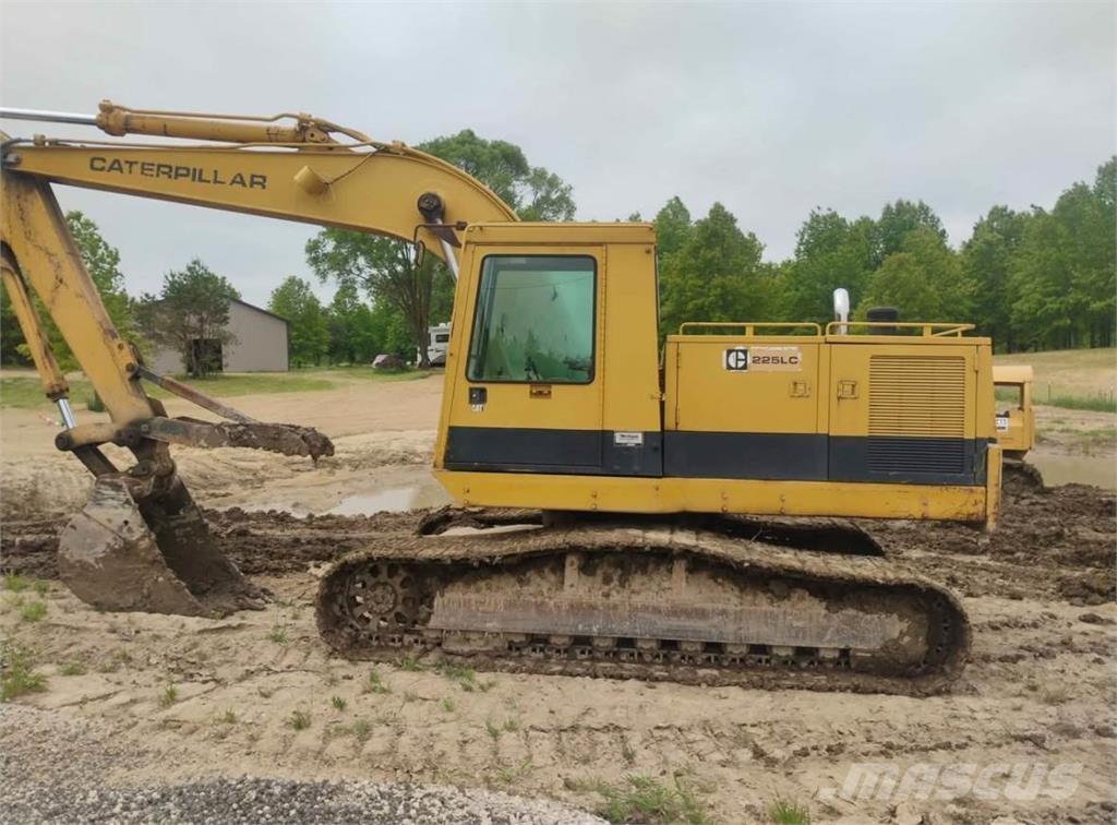 CAT 225 LC Roomikekskavaatorid