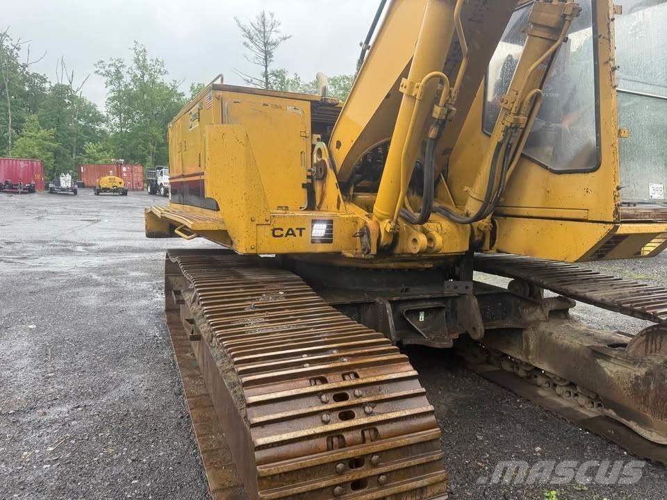 CAT 235B Roomikekskavaatorid