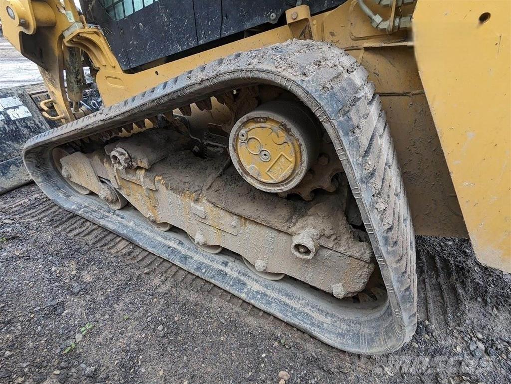CAT 239D3 Kompaktlaadurid