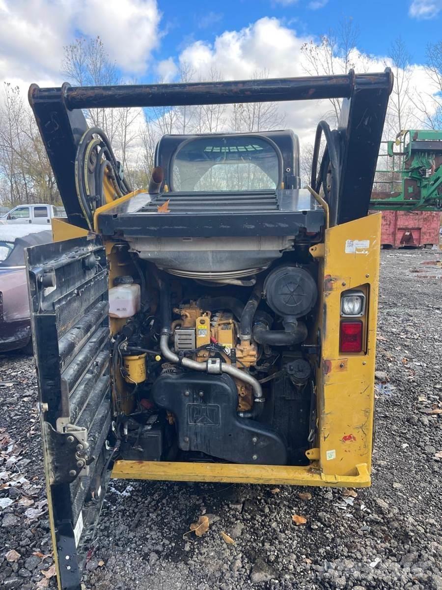 CAT 262D Kompaktlaadurid