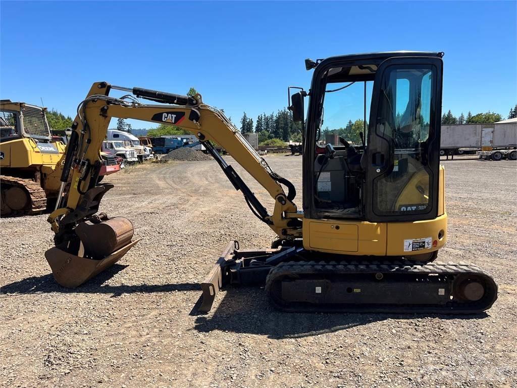 CAT 303.5 Roomikekskavaatorid