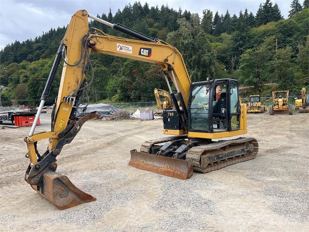 CAT 310 Roomikekskavaatorid