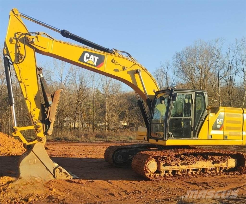 CAT 320 Roomikekskavaatorid