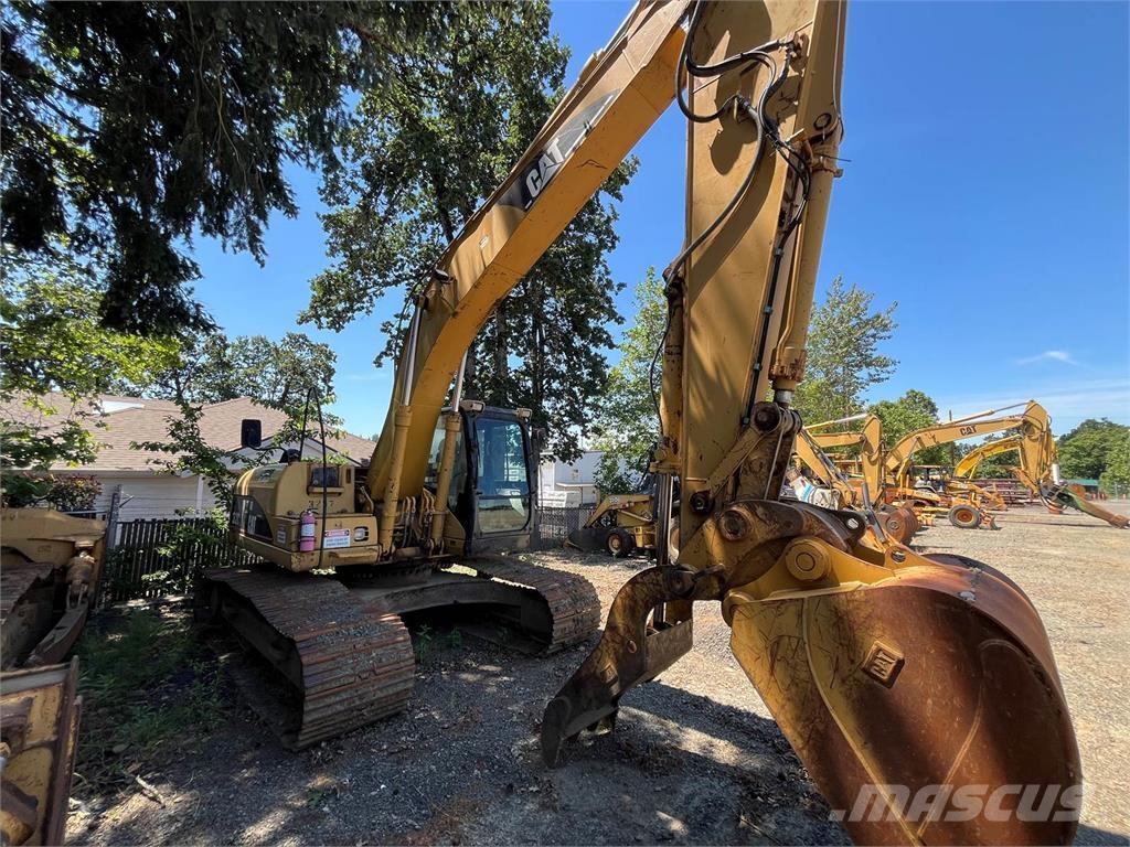 CAT 320CL Roomikekskavaatorid