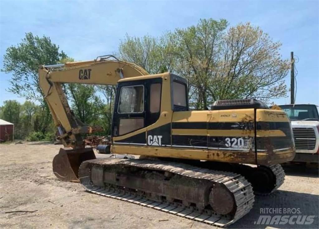 CAT 320L Roomikekskavaatorid