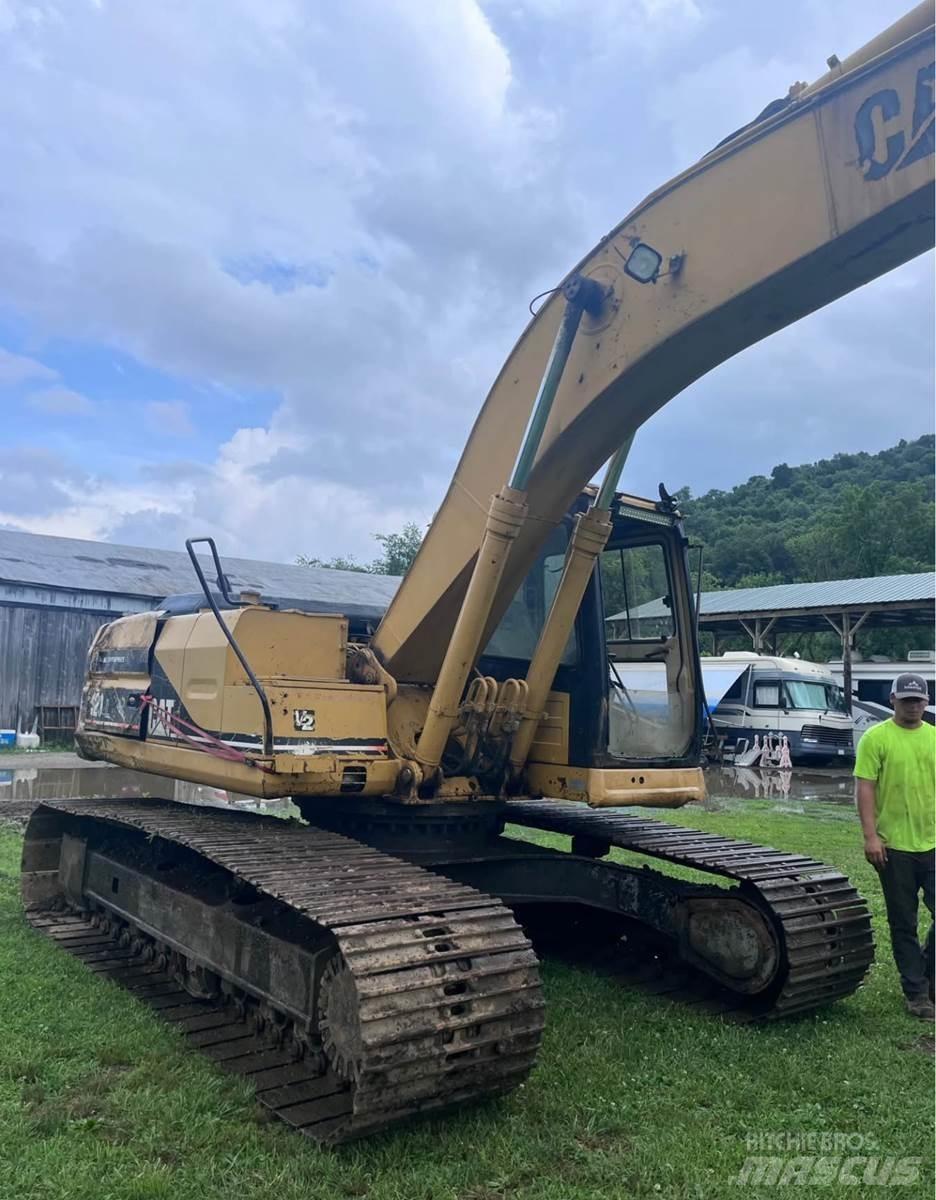 CAT 320L Roomikekskavaatorid