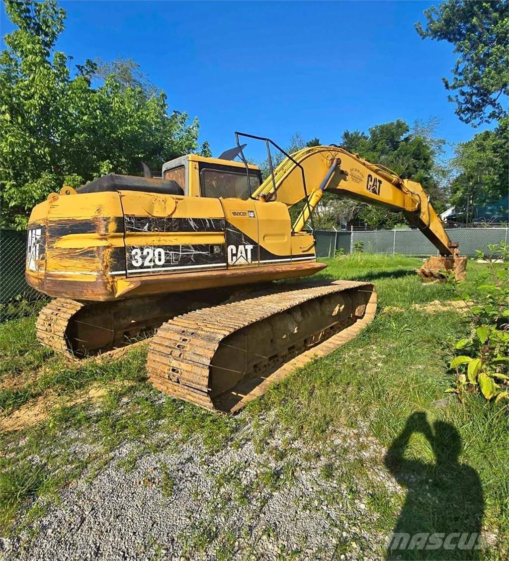CAT 320L Roomikekskavaatorid