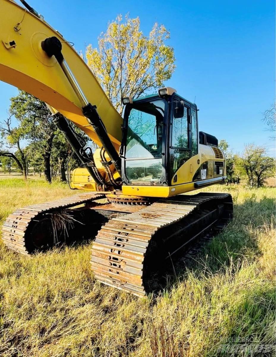 CAT 330DL Roomikekskavaatorid