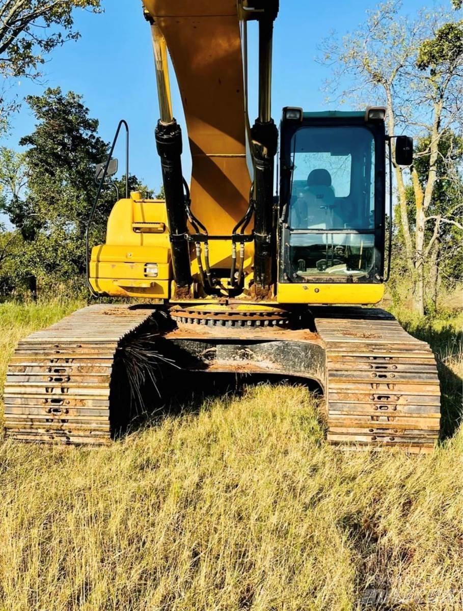CAT 330DL Roomikekskavaatorid