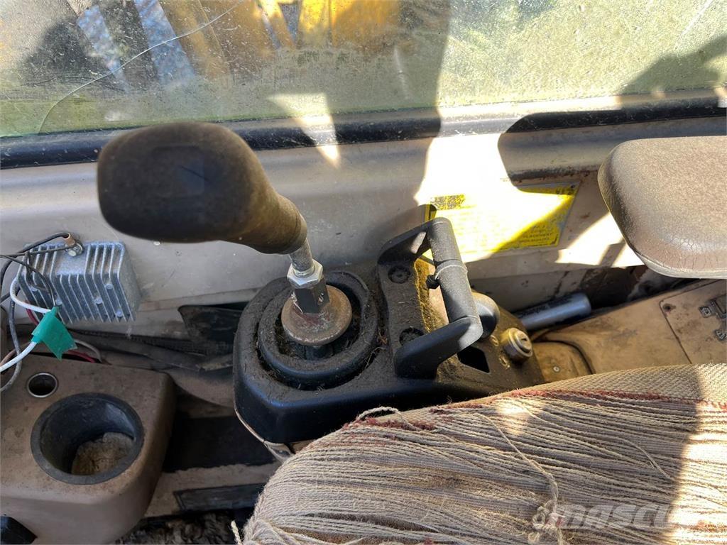 CAT 330L Roomikekskavaatorid