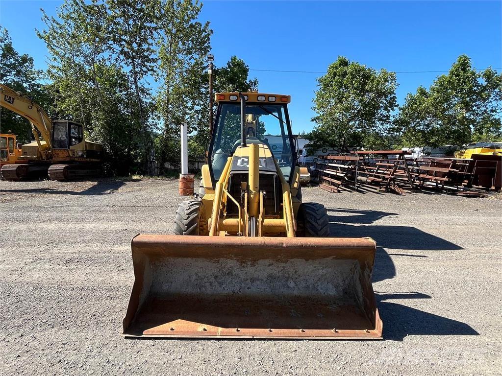 CAT 420D Ekskavaatorlaadurid