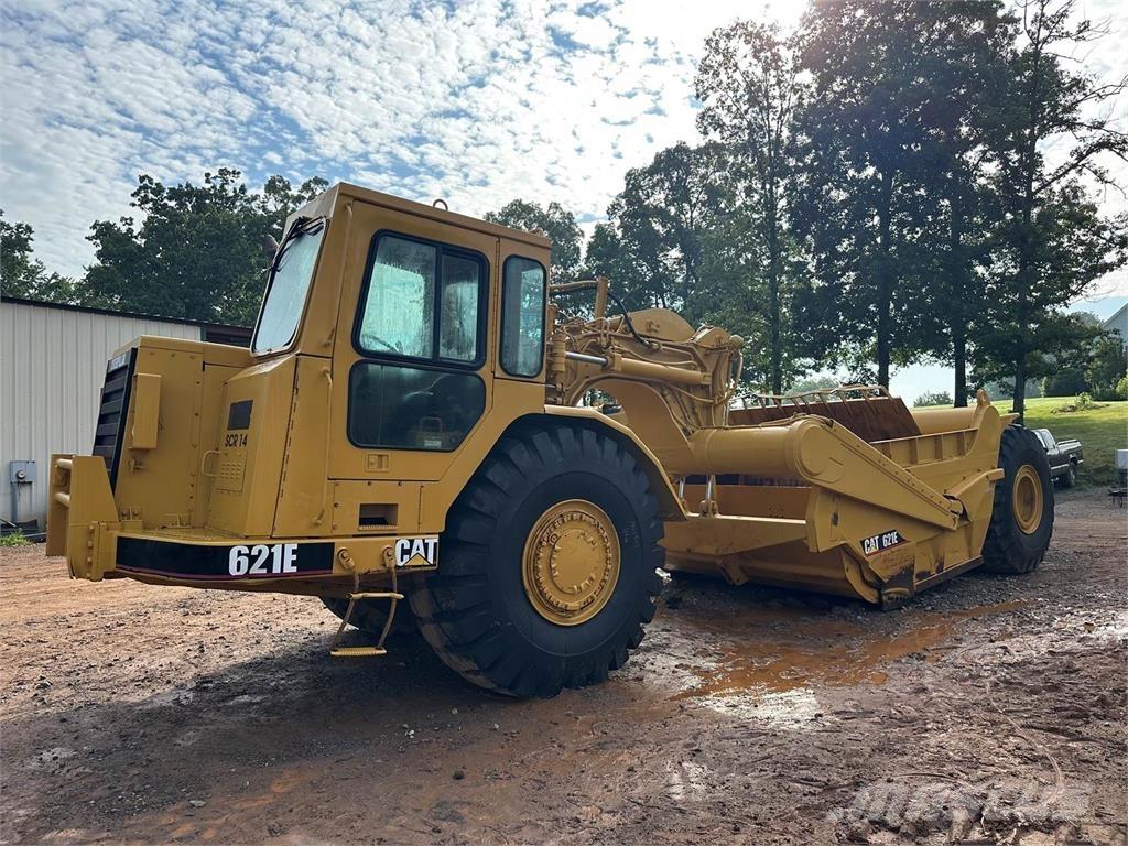 CAT 621E Kaabitsad