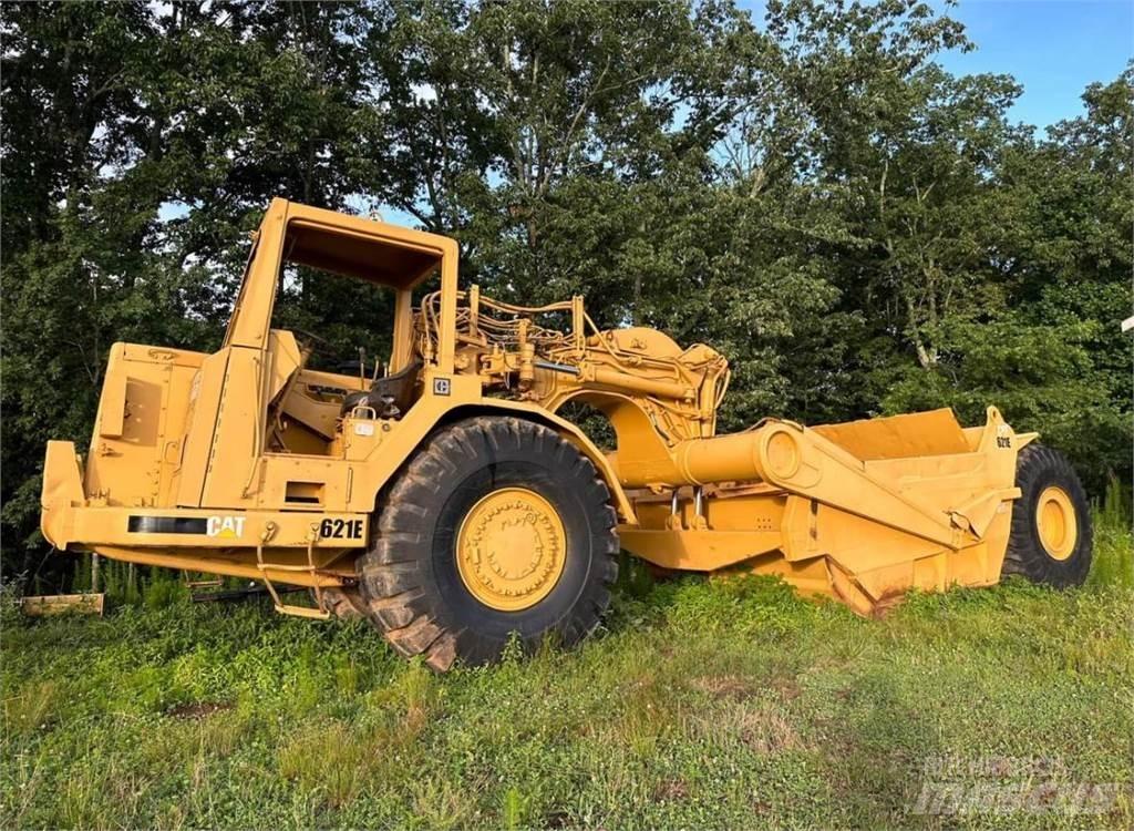 CAT 621E Kaabitsad