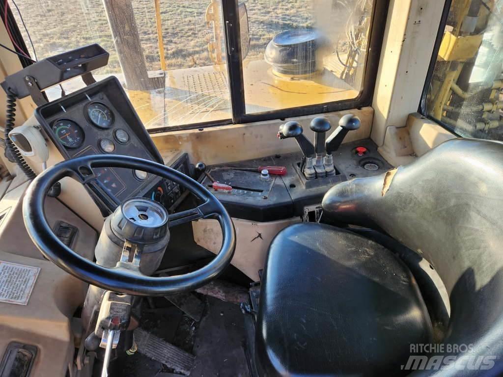 CAT 621F Kaabitsad