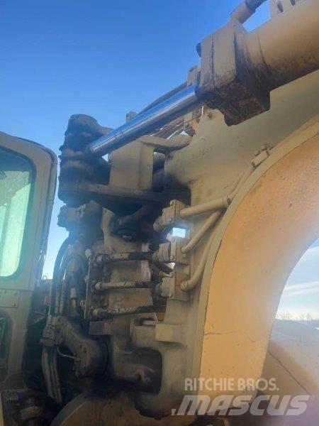 CAT 627B Kaabitsad