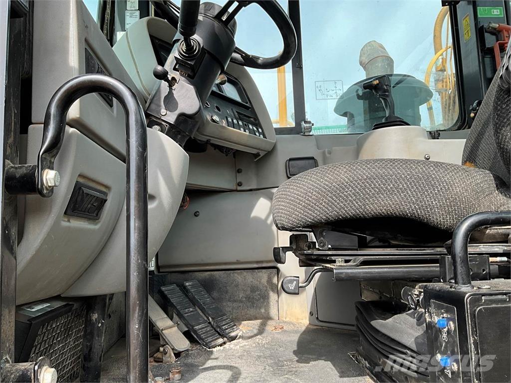 CAT 627G Kaabitsad