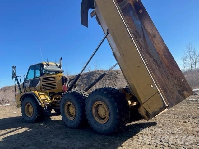 CAT 730 Liigendraamiga pinnaseveokid