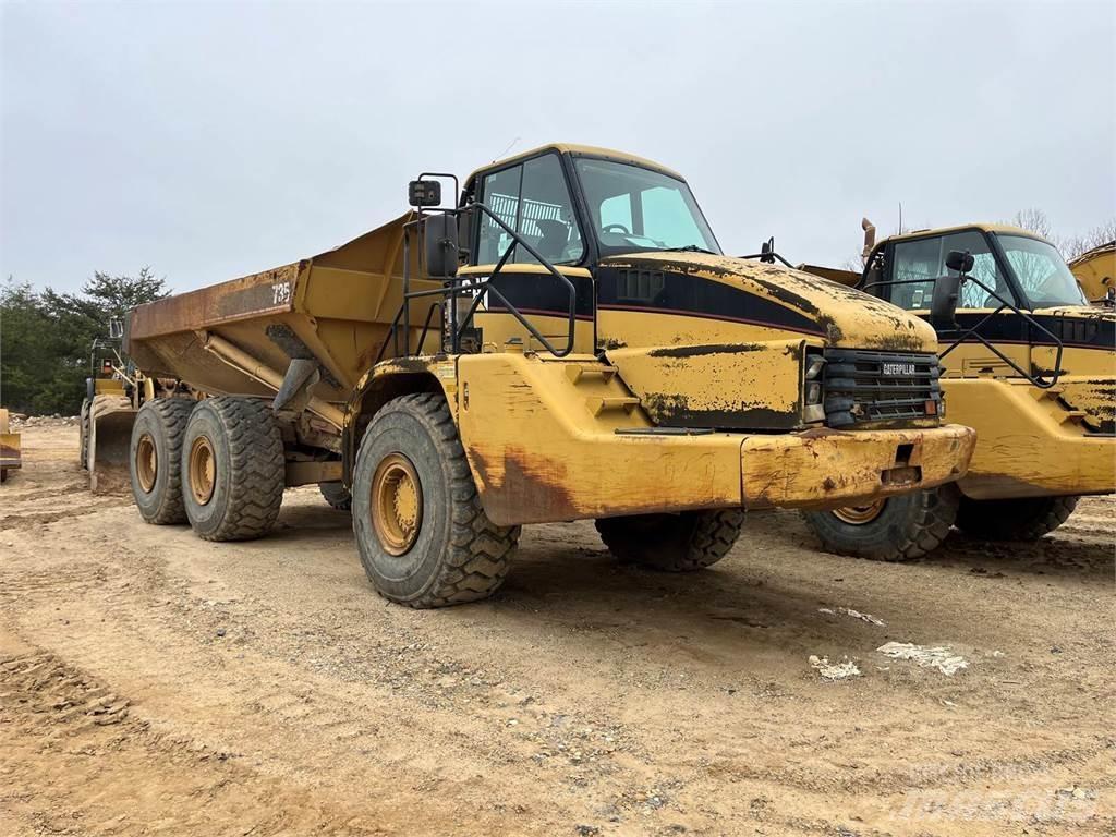 CAT 735 Liigendraamiga pinnaseveokid