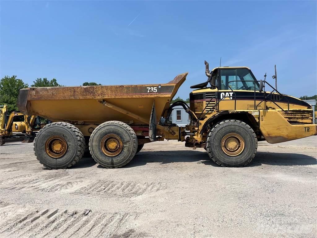 CAT 735 Liigendraamiga pinnaseveokid