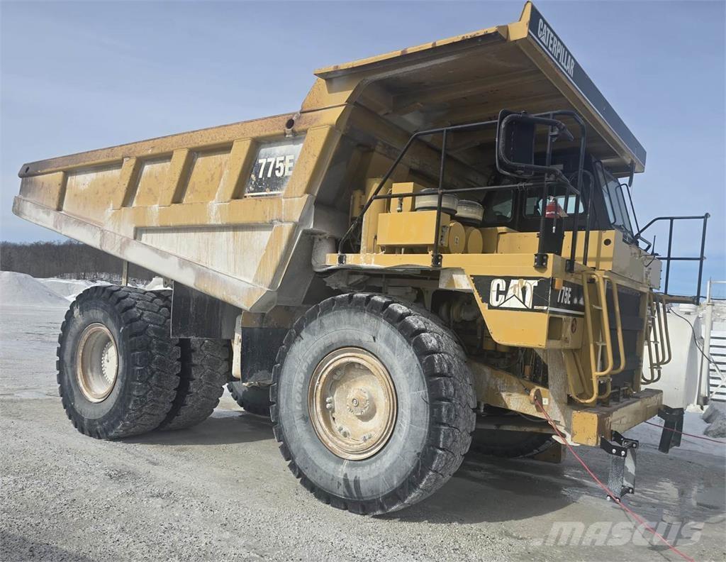 CAT 775E Liigendraamiga pinnaseveokid