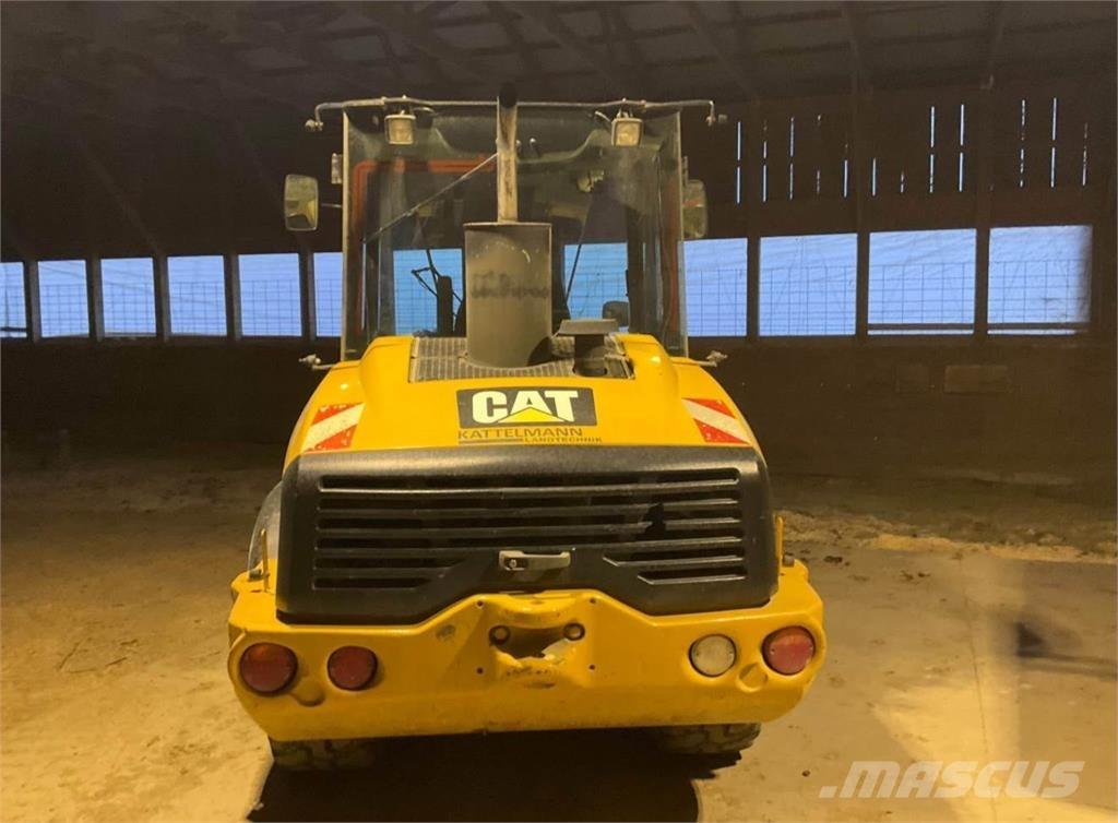 CAT 906H Rataslaadurid