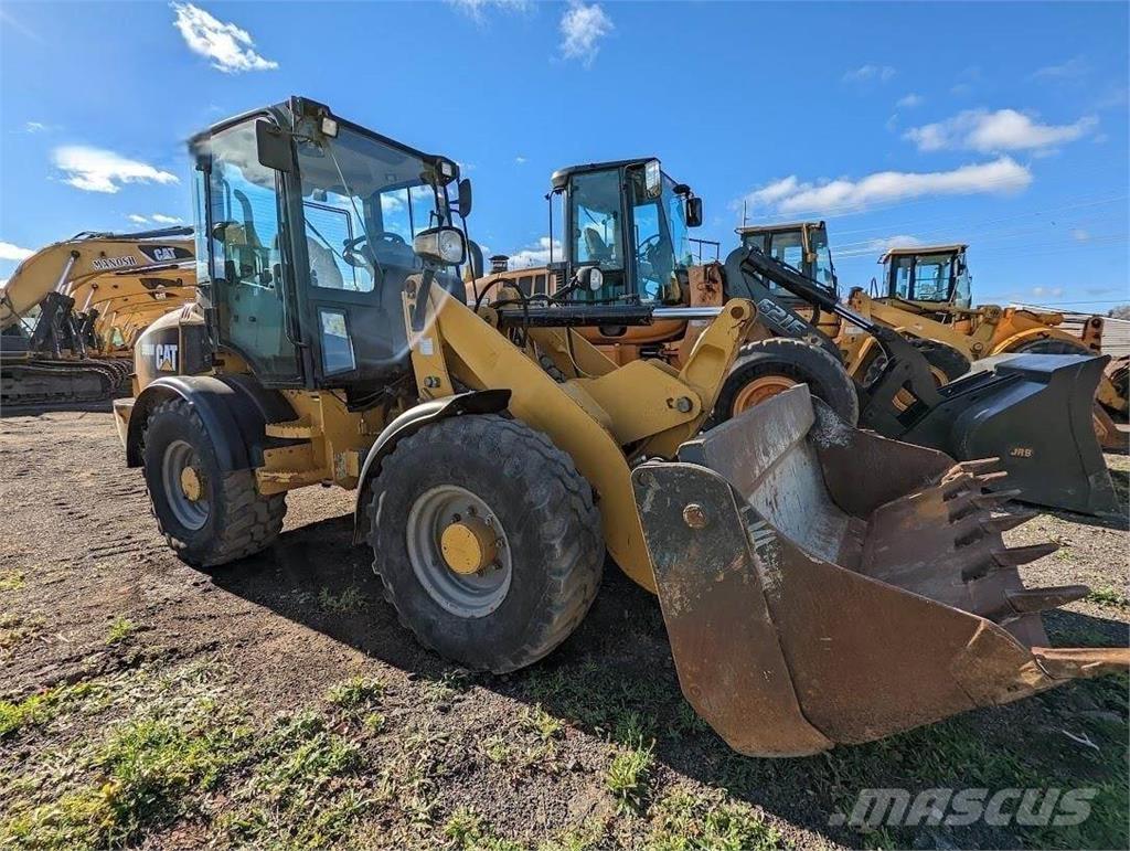 CAT 908M Rataslaadurid