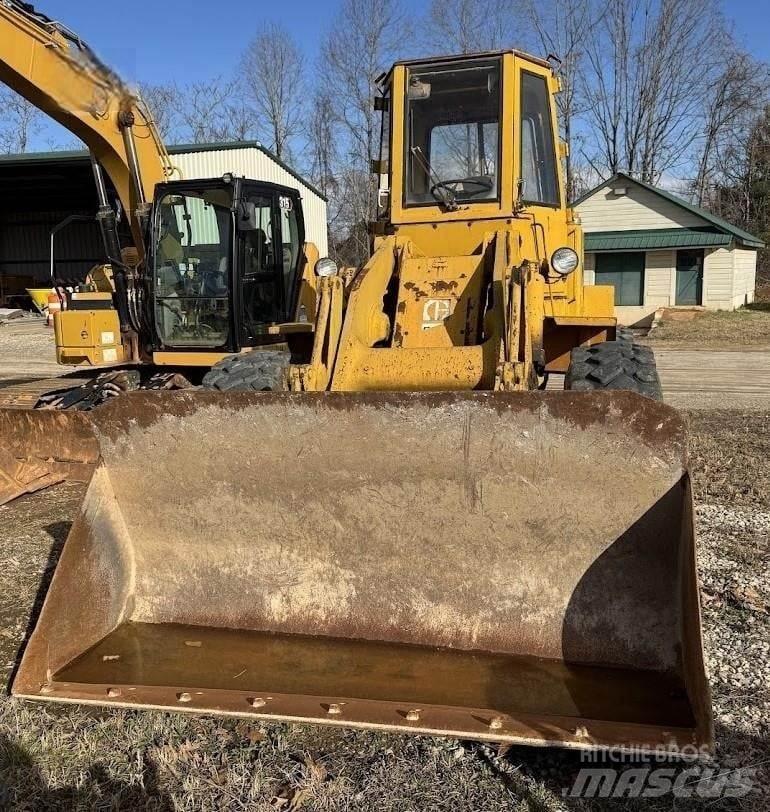 CAT 930 Rataslaadurid