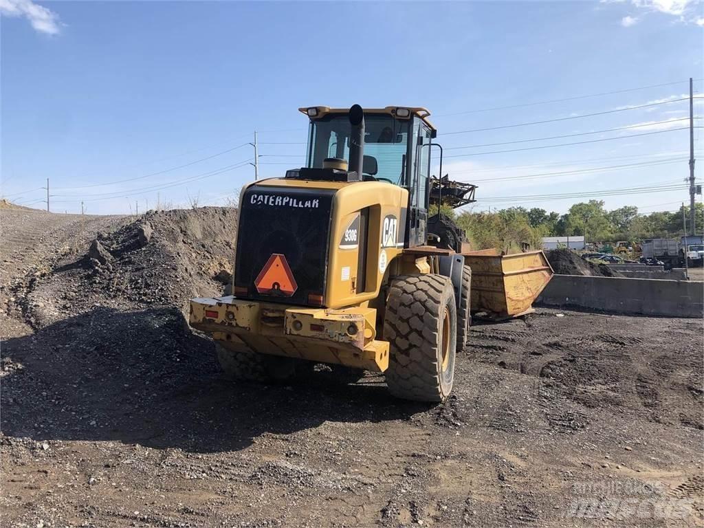 CAT 930G Rataslaadurid