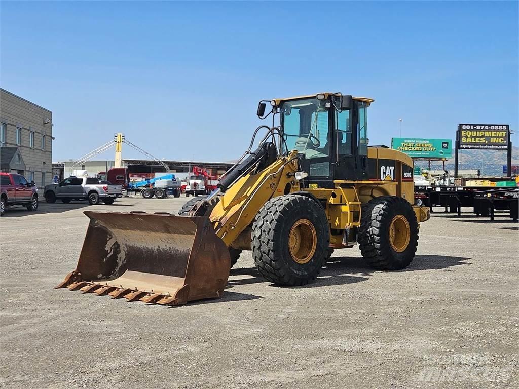 CAT 930G Rataslaadurid